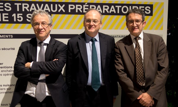 Le Journal du Grand Paris : Bruno Godfroy, directeur de Véolia Eau Ile-de-France, Philippe Yvin, président du directoire de la SGP et Jean-Luc Aschard, directeur d'ERDF Ile-de-France ©Jp