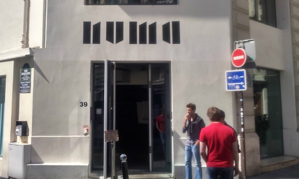 Numa entrée rue du Caire