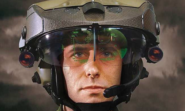 Un casque pour fantassin équipé par Mesotic.