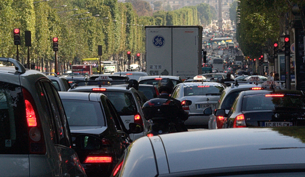 Voitures circulation Paris