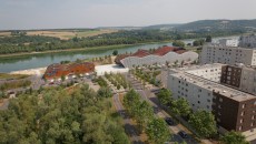 La Seine à proximité du quartier du Val Fourré, à Mantes-la-Jolie.