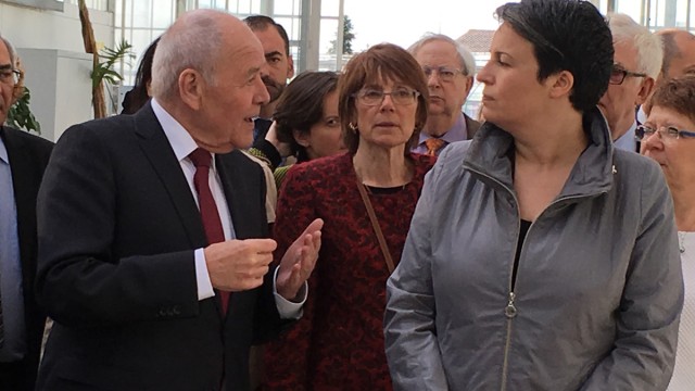 Laurent Cathala, président (PS) du T11, et Estelle Grelier, secrétaire d'Etat aux Collectivités, le 14 avril 2016.