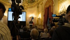 Bruno Leroux, vice-président d'ExpoFrance 2015, lors de la présentation du village global, mardi 3 mai à l'hôtel de Lassay, résidence du président de l'Assemblée nationale.