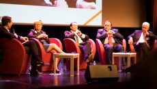 Nicole Goueta, maire de Colombes, Pierre Bédier, président du conseil départemental des Yvelines, Xavier Haquin, président de Val d’Oise habitat, et Yves Chazelle, DG de SNI.