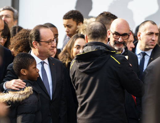 « Mais le plus bel hommage reçu ce matin, outre celui rendu par le président de la République et Emmanuelle Cosse, ce sont les compliments qu’ont fait au Président de la République des dizaines d’habitants, et de commerçants, pour notre action d’aménageur ». Thierry Lajoie. © Jgp