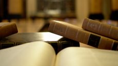 Juridique, droit, code des marchés, contrat