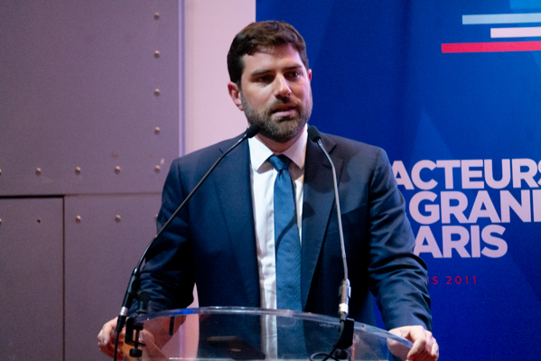 Vincent Jeanbrun détaille son plan logement devant les Acteurs du Grand Paris